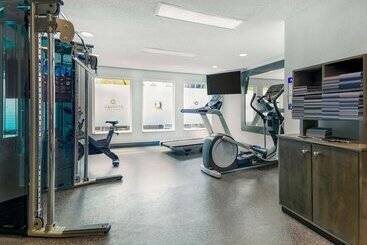 هتل La Quinta By Wyndham Dallas   Las Colinas