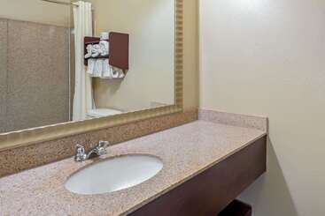 هتل La Quinta By Wyndham Houma