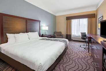 هتل La Quinta By Wyndham Houma