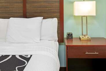 هتل La Quinta By Wyndham Houma
