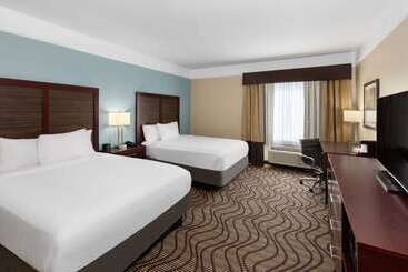 هتل La Quinta By Wyndham Houma