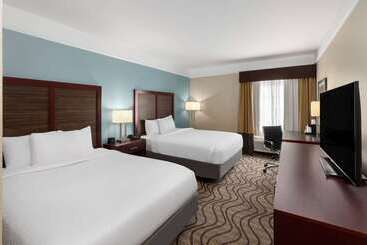 هتل La Quinta By Wyndham Houma