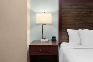 هتل La Quinta By Wyndham Houma