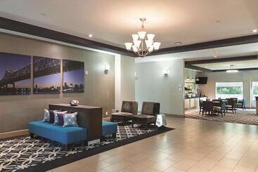 هتل La Quinta By Wyndham Houma