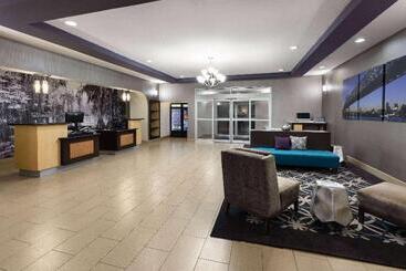 هتل La Quinta By Wyndham Houma