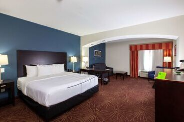 هتل La Quinta By Wyndham Houston East At Normandy