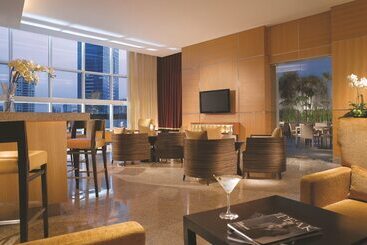 هتل Oakwood Premier Cozmo Jakarta