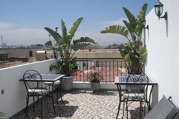 هتل Riad Marlinea