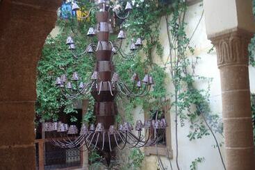 هتل Riad Marlinea
