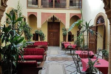 هتل Riad Marlinea