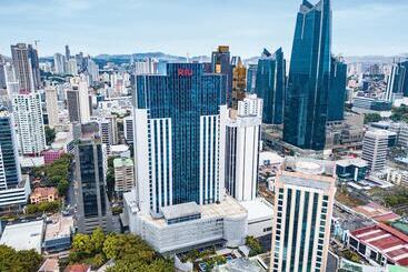 Hotel Riu Plaza Panama - Panama City