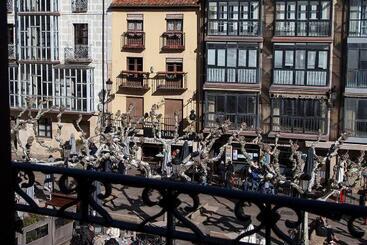 هتل Soria Plaza Mayor