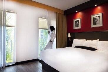 S Hotel Kingston