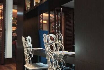 S Hotel Kingston