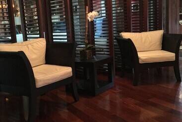 S Hotel Kingston