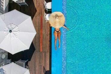 S Hotel Kingston