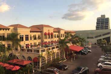 S Hotel Kingston
