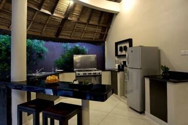هتل The Dusun