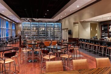 هتل The Westin Lake Mary, Orlando North
