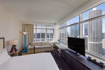 هتل Thewit Chicago, A Hilton