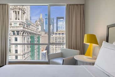 هتل Thewit Chicago, A Hilton
