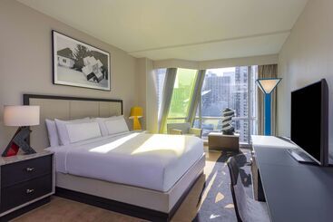هتل Thewit Chicago, A Hilton