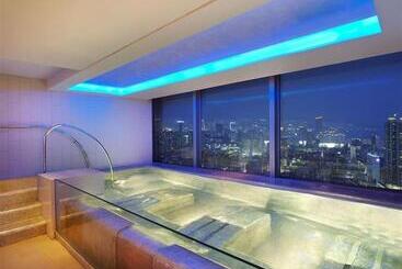 هتل W Hong Kong