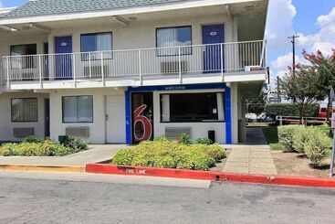 Motel 6 Austin, Tx