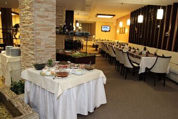 Mursalitsa By Hmg