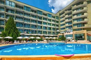 Palm Beach Hotel   All Inclusive With Free Beach Package & Private Beach