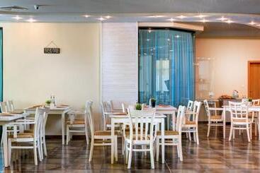 Palm Beach Hotel   All Inclusive With Free Beach Package & Private Beach