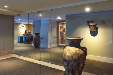 هتل Les Suites At The Cliff Bay   Portobay