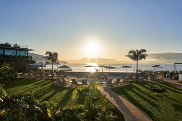 هتل Les Suites At The Cliff Bay   Portobay