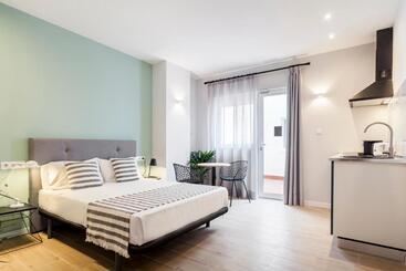 Apartamentos Líbere Valencia Abastos