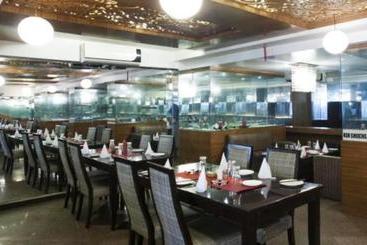 Bizzotel Gurgaon Hotel