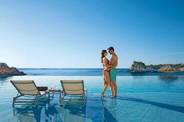 Dreams Huatulco Resort & Spa