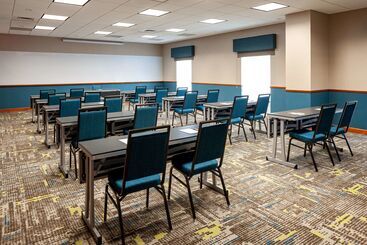 Hampton Inn & Suites St. Louis At Forest Park