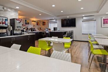 هتل Best Western Jfk Airport
