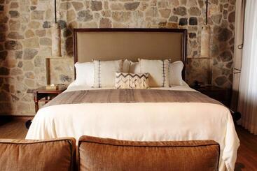 هتل Boutique Los Pasos & Spa