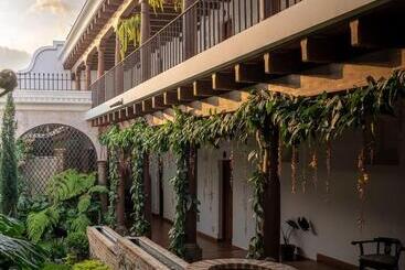 هتل Boutique Los Pasos & Spa