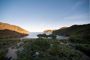 هتل Cala Joncols