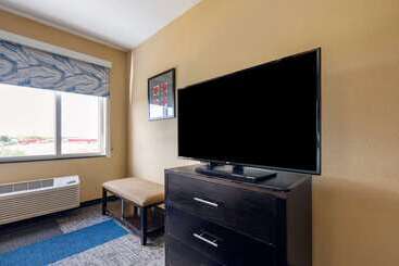 Cambria Hotel Ft Lauderdale, Airport South & Cruise Port