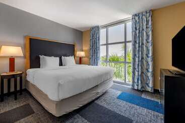 Cambria Hotel Ft Lauderdale, Airport South & Cruise Port