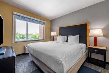 Cambria Hotel Ft Lauderdale, Airport South & Cruise Port