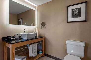 Cambria Hotel Ft Lauderdale, Airport South & Cruise Port