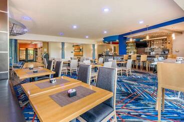 Cambria Hotel Ft Lauderdale, Airport South & Cruise Port