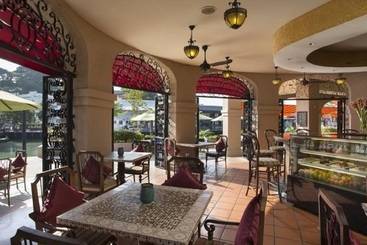 هتل Casa Del Rio Melaka