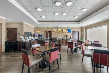 هتل Comfort Inn & Suites Fort Worth  Fossil Creek