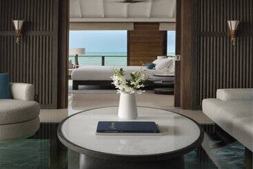 هتل Conrad Maldives Rangali Island