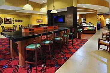 هتل Courtyard By Marriott San Antonio Riverwalk